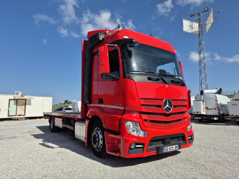 vrachtwagen Mercedes Actros 1843