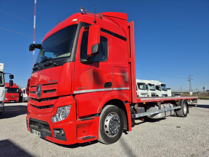 Camión Mercedes Actros 1843