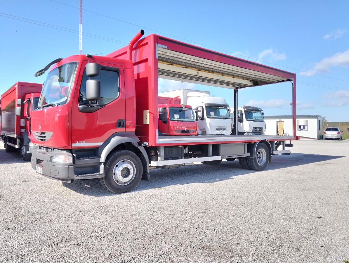 vrachtwagen Renault Midlum 220.16 DXI