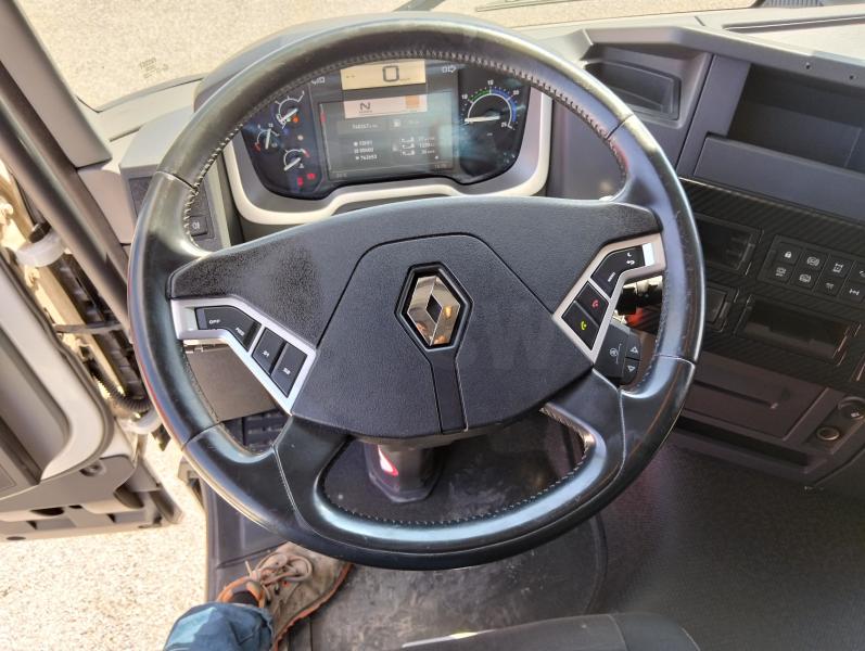Ciągnik siodłowy Renault T-Series