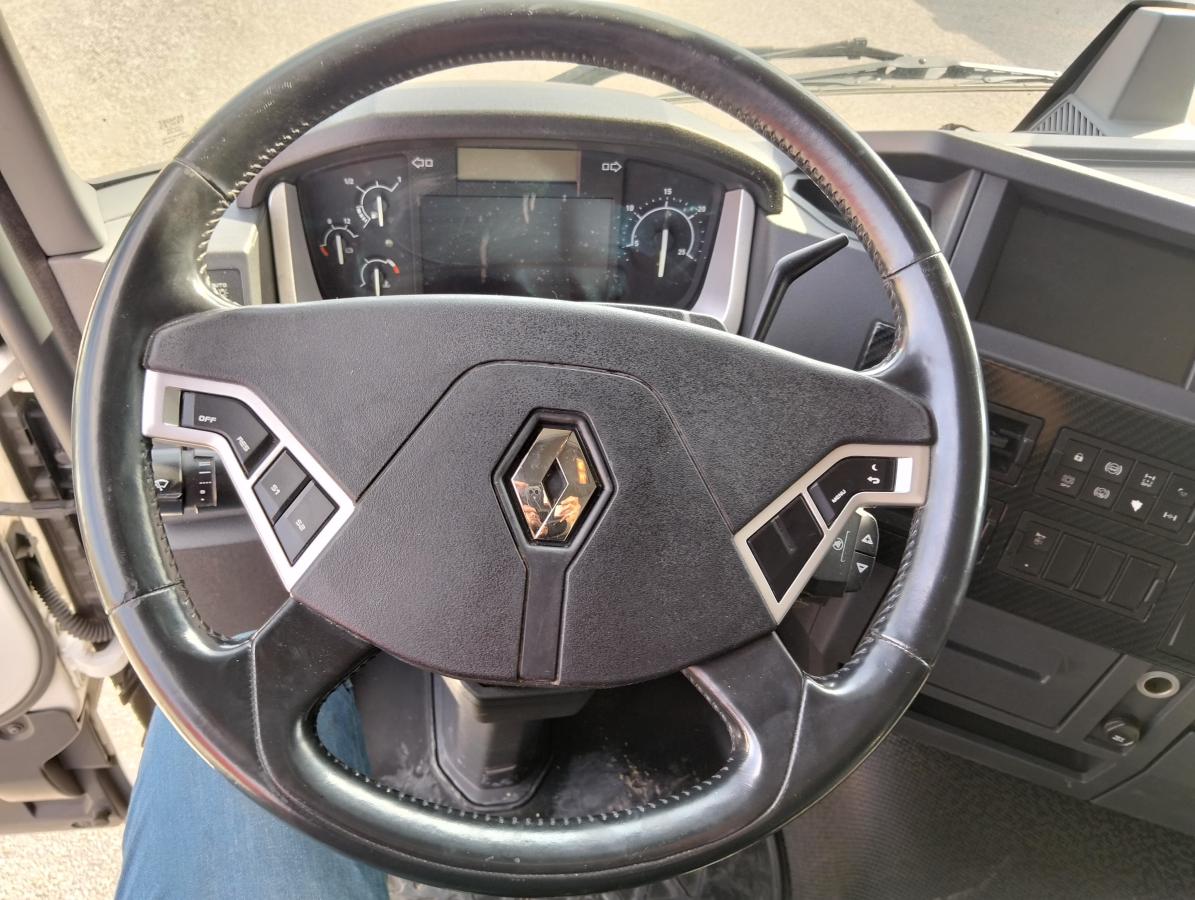 Ciągnik siodłowy Renault T-Series