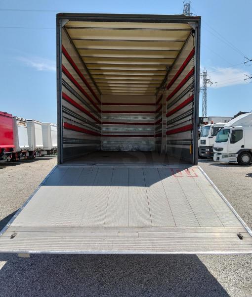 Camion DAF LF 230.12 FA Fourgon