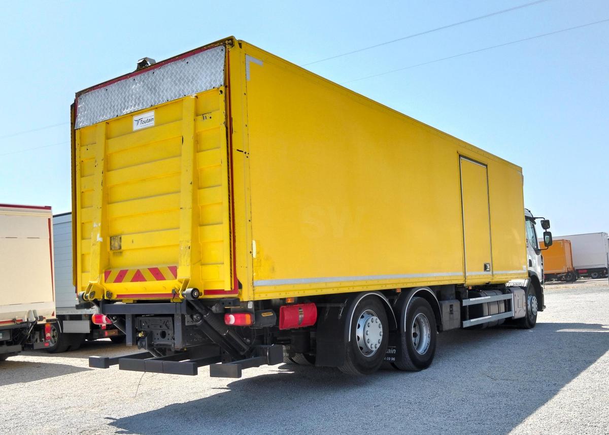 Truck Renault D-Series