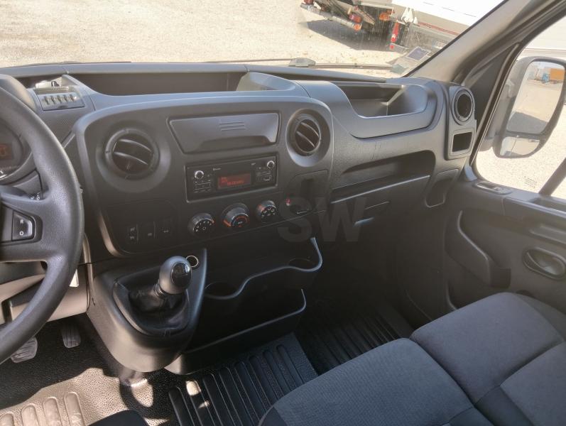 samochód dostawczy Renault Master 140.35