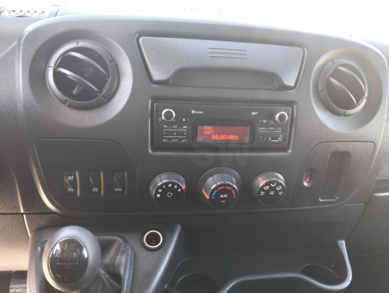 samochód dostawczy Renault Master 140.35