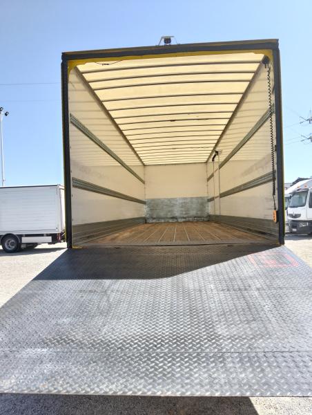 Camion Renault D-Series