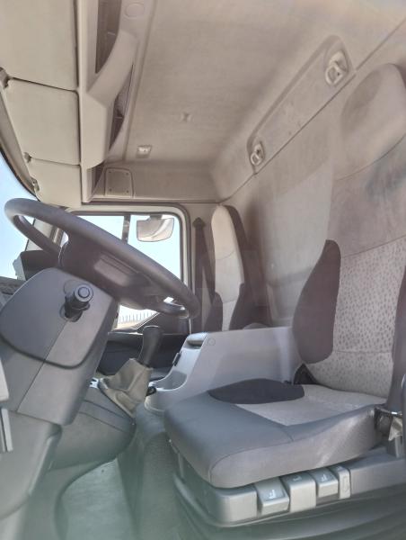 Camion Renault Midlum 180.14 Fourgon Brasseur