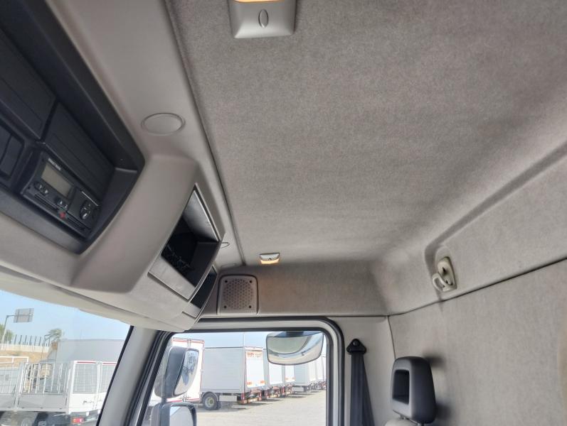 vrachtwagen Renault Midlum 180.14
