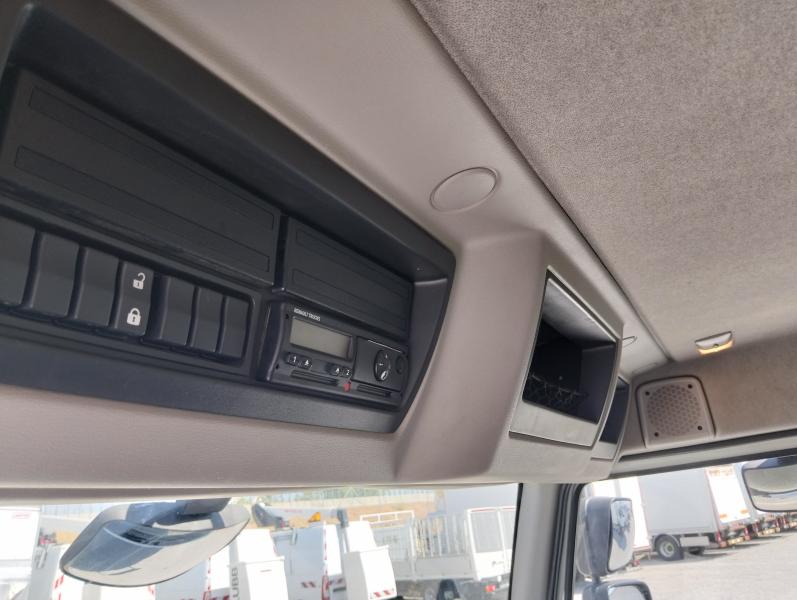 vrachtwagen Renault Midlum 180.14
