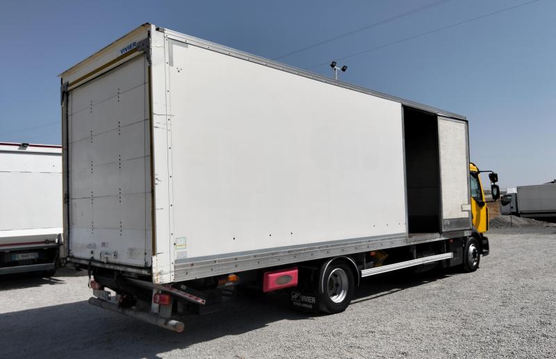 Camião Renault D-Series