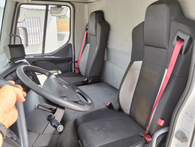 Camião Renault D-Series