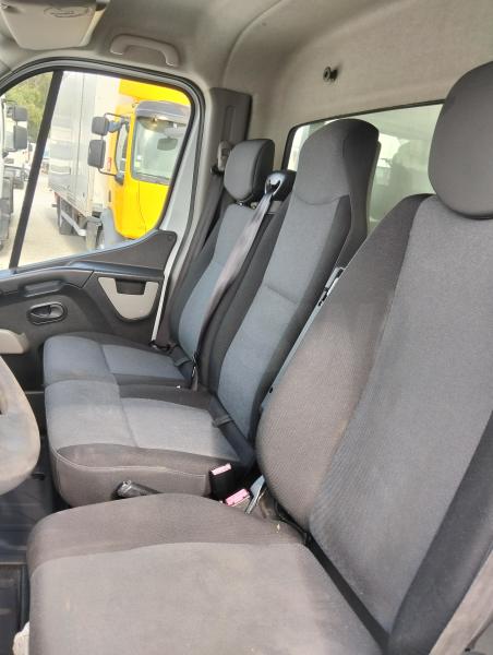 Carrinha comercial Renault Master 2.3 DCI 125