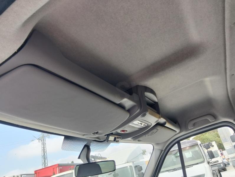 Carrinha comercial Renault Master 2.3 DCI 125