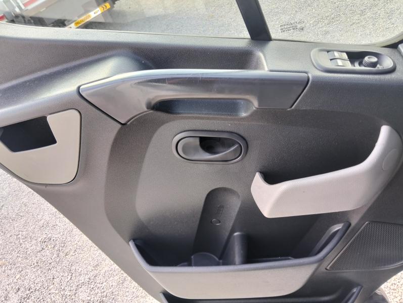 Carrinha comercial Renault Master 2.3 DCI 125