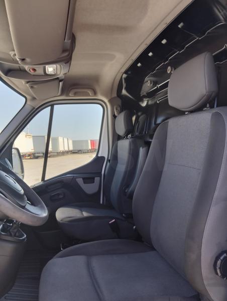 Furgoneta Renault Master 2.3 DCI 125 Plataforma elevadora