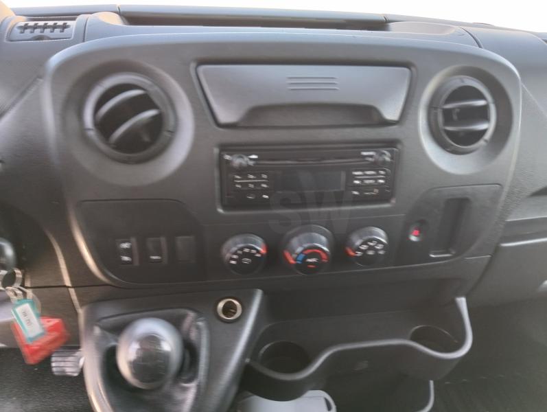 Furgoneta Renault Master 2.3 DCI 125 Plataforma elevadora