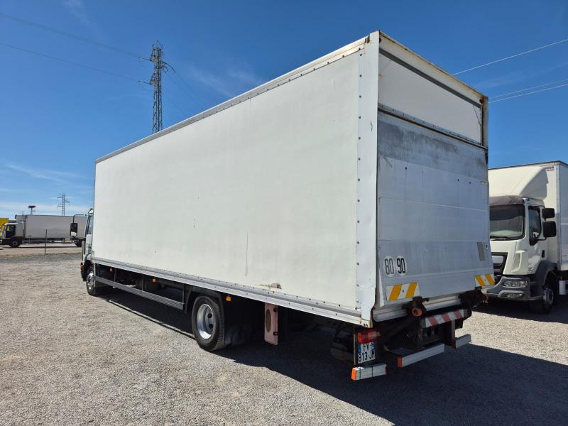 Camión Volvo FL 220