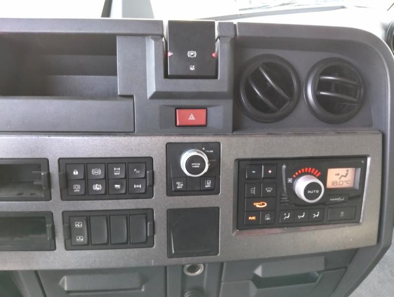 Cabeza tractora Renault T-Series