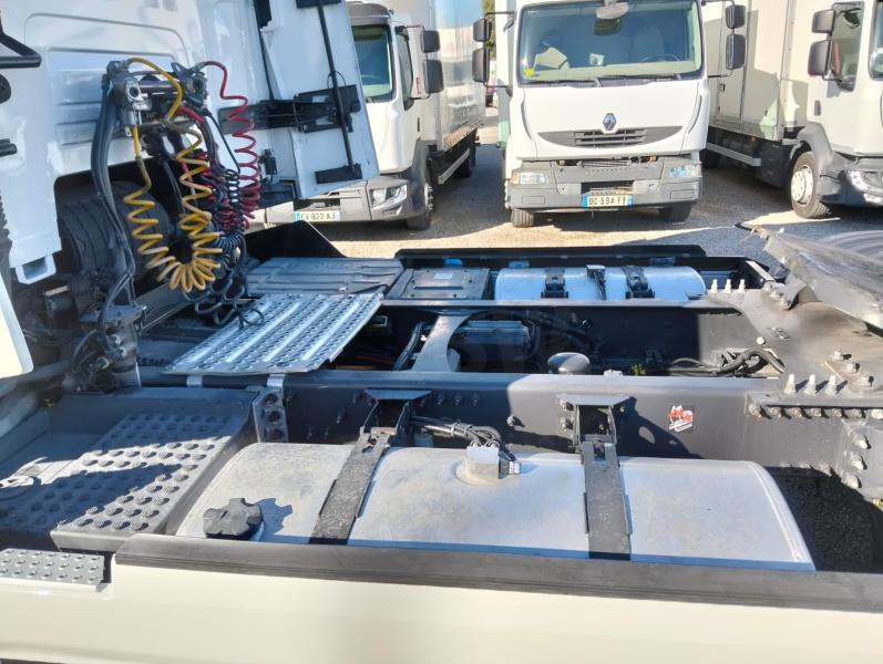 Tractor Renault T-Series