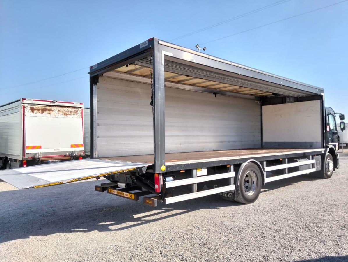 Truck Renault D-Series