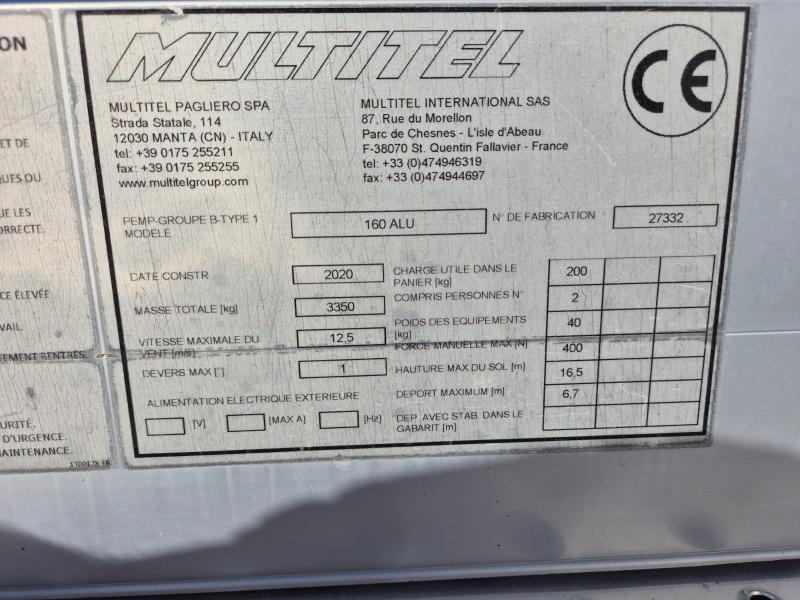 Furgoneta Renault Maxity 130.30DTI Vehículos especiales grúa de asistencia