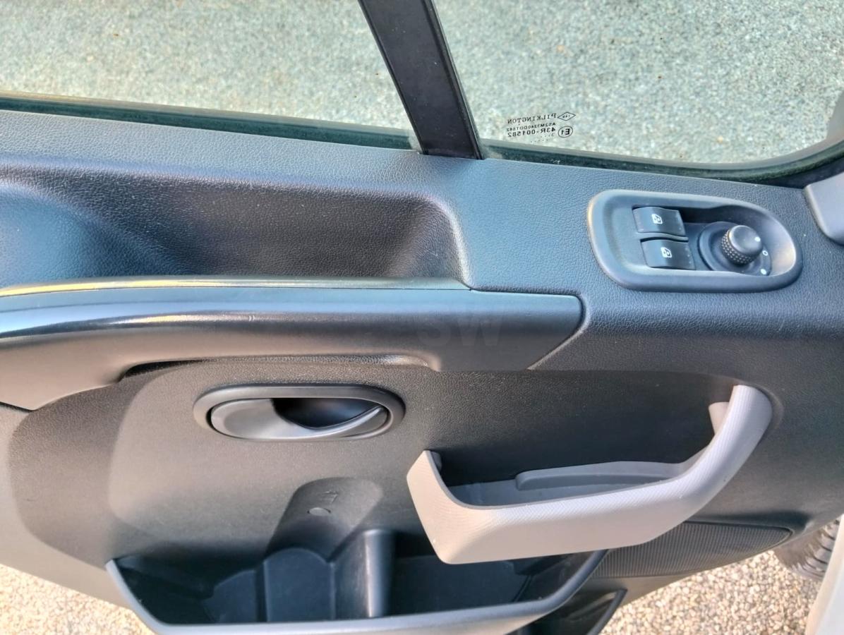 Utilitario Renault Master 2.3 DCI 125