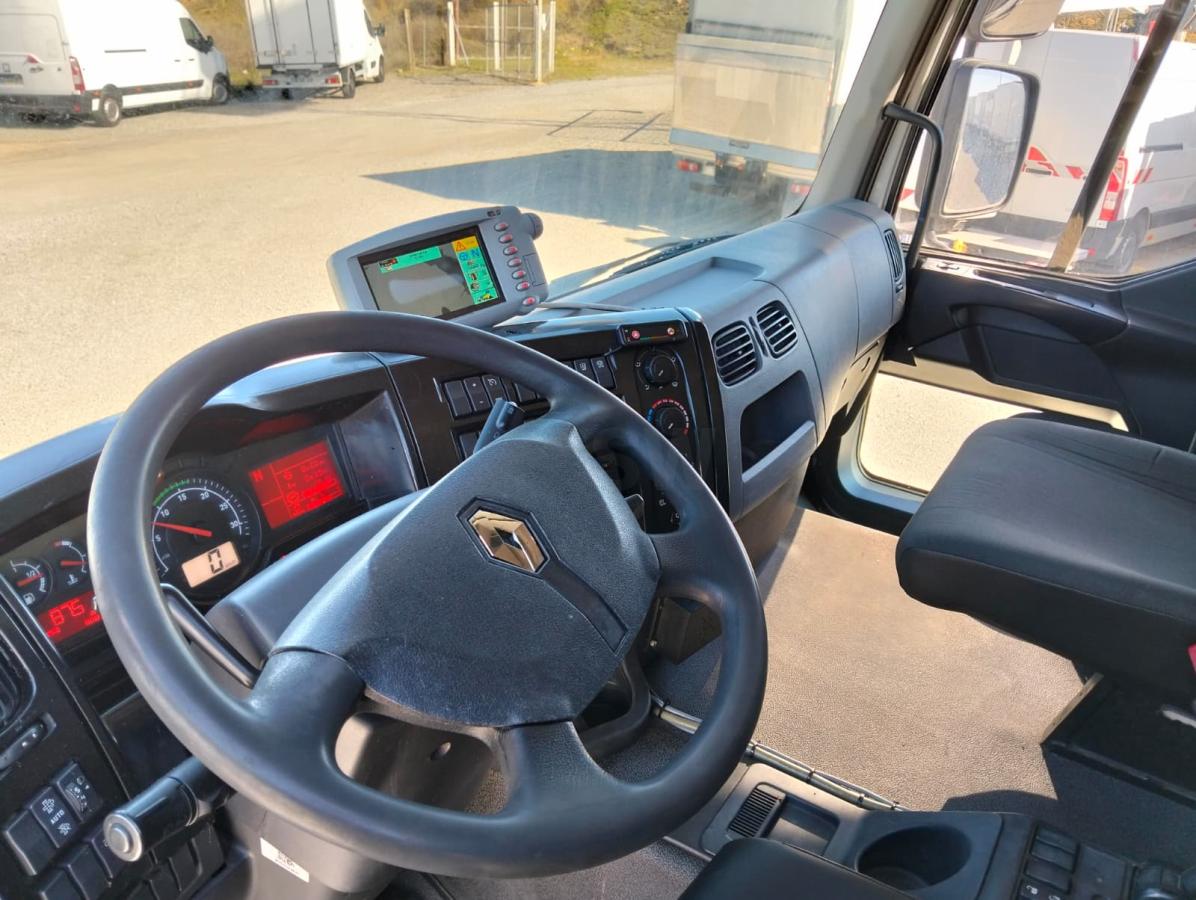 Mezzo di rete stradale Renault D-Series