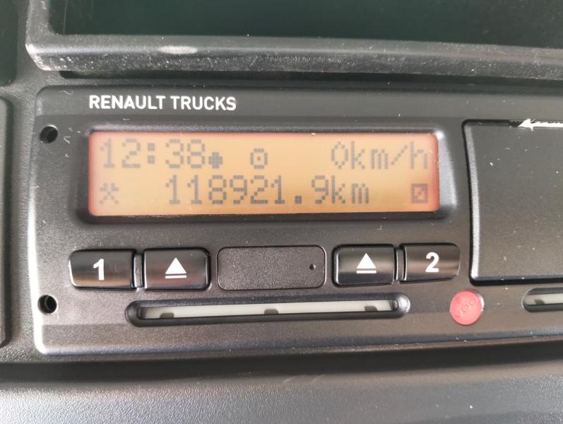 Mezzo di rete stradale Renault D-Series