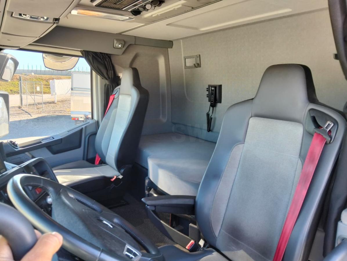 Camión Renault C-Series 380