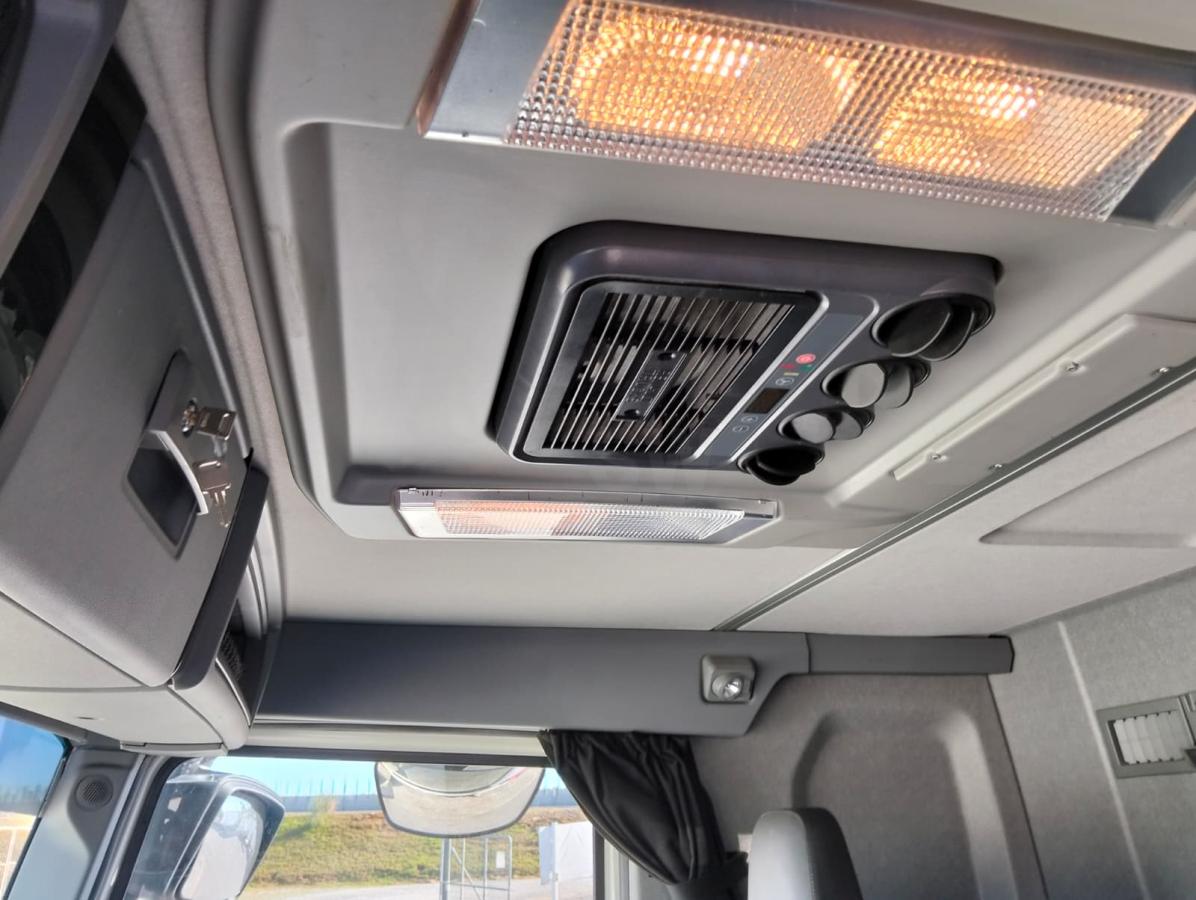 Camión Renault C-Series 380