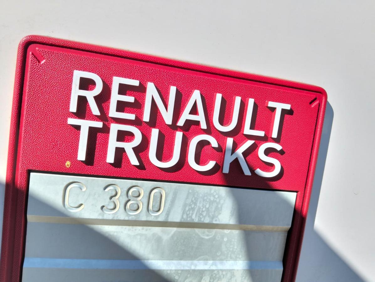 Camión Renault C-Series 380