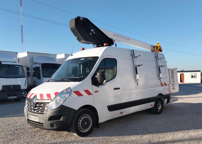 Furgoneta Renault Master 2.3 DCI 125 Vehículos especiales grúa de asistencia