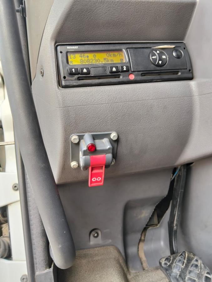 Camião Renault PREMIUM 270.18