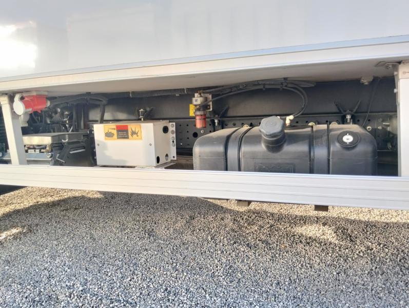 Camion Mitsubishi Fuso T-600R CANTER Frigo Mono température