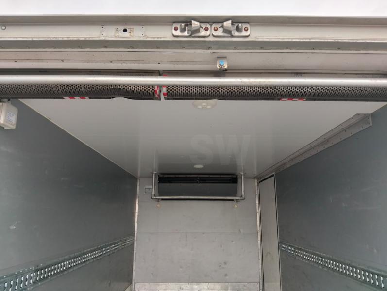 Camión Mitsubishi Fuso T-600R