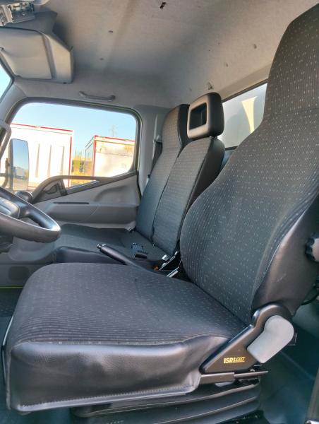 Camion Mitsubishi Fuso T-600R CANTER Frigo Mono température
