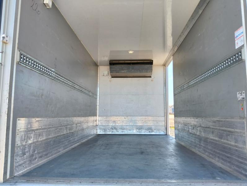 Camion Mitsubishi Fuso Canter