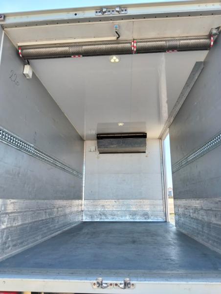 Camion Mitsubishi Fuso Canter