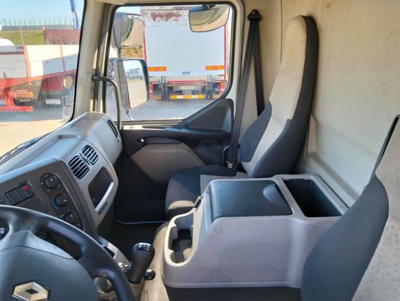 Camión Renault MIDLUM