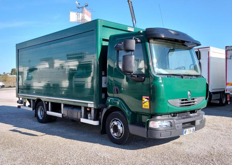 Camión Renault MIDLUM