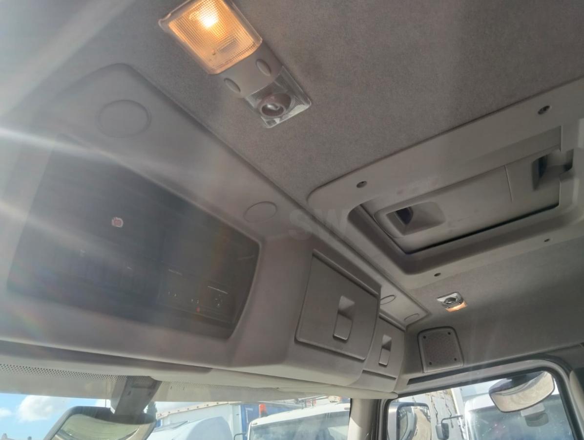 Ciężarówka Renault Premium 270.16