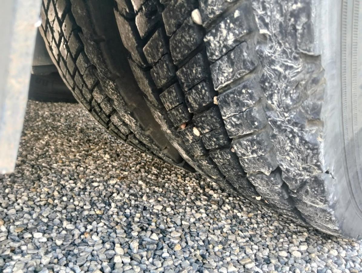 Ciężarówka Scania 124L6X2