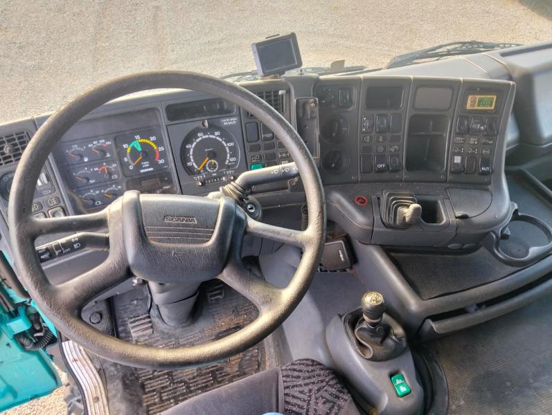 Ciężarówka Scania 124L6X2