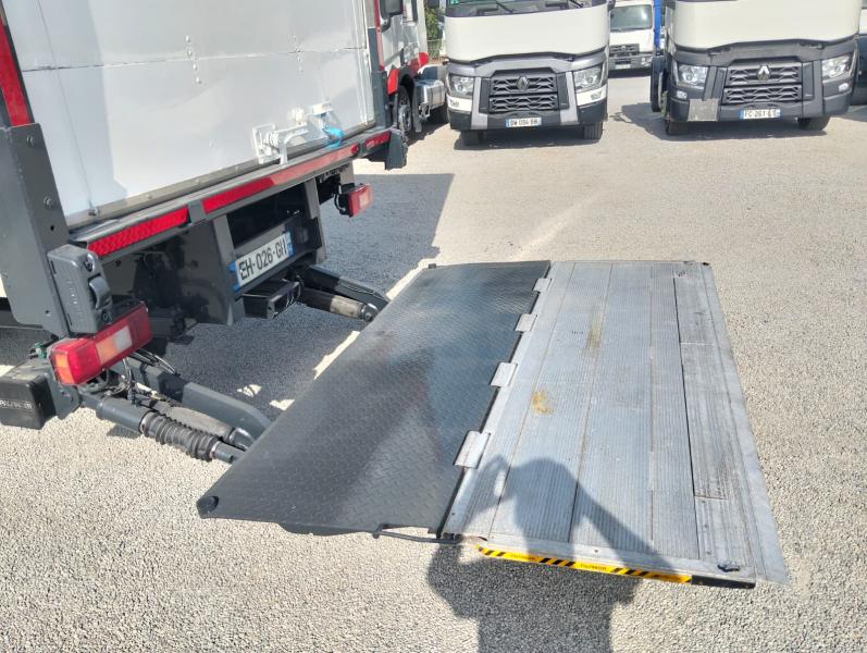 Camion Renault D-Series 280.18 Fourgon