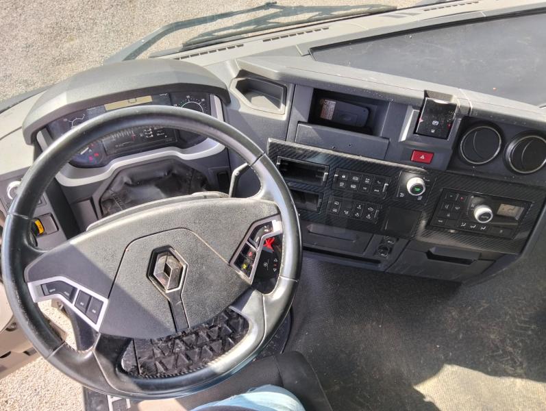 Tracteur Renault T-Series 480