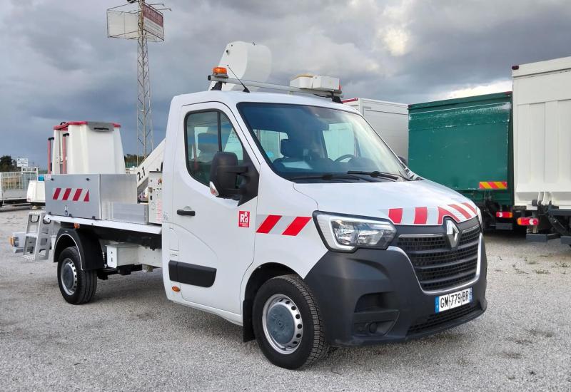 Utilitaire Renault Master 2.3 DCI 150 Polybenne
