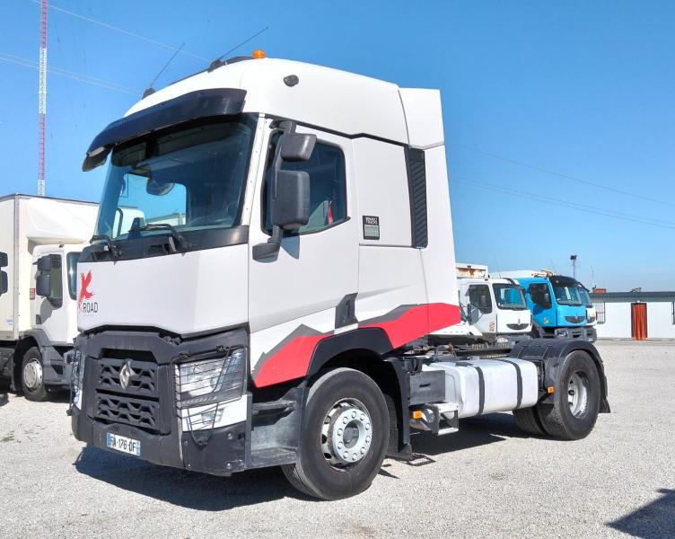Tracteur Renault T-Series 460 XROAD
