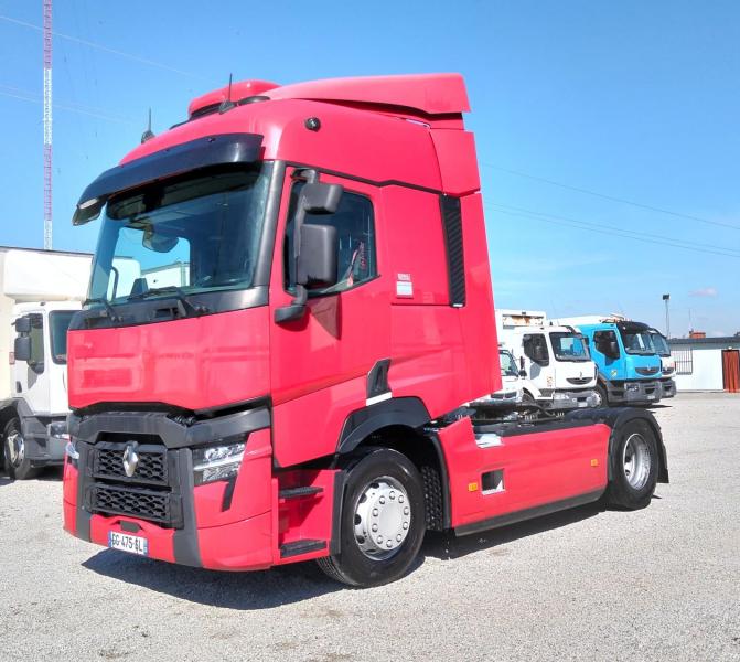 Tracteur Renault T-Series 520