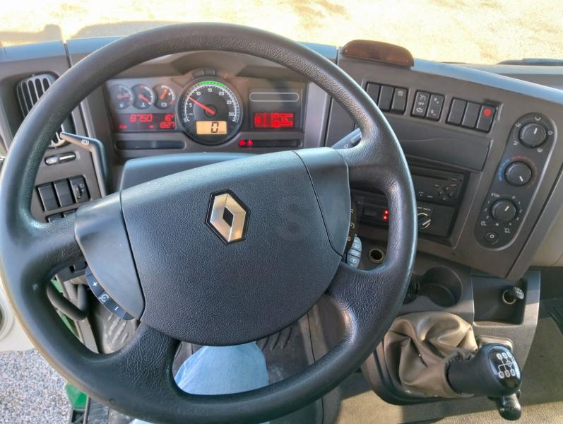 Camion Renault Midlum 180.10 Fourgon Brasseur