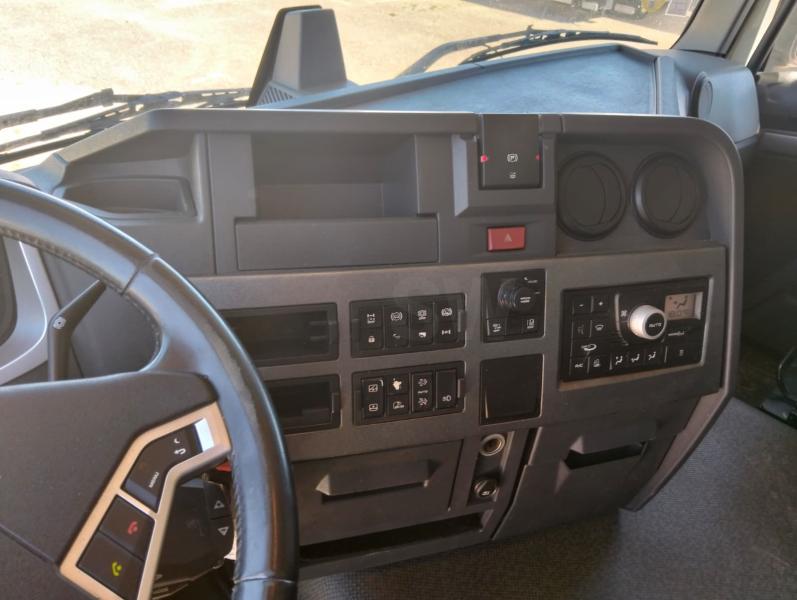 Cabeza tractora Renault T-Series